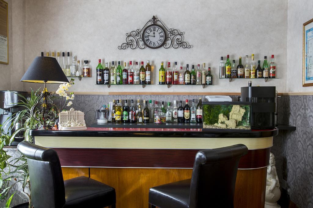 Logis Hôtel Restaurant La Tête Des Faux Le Bonhomme Extérieur photo